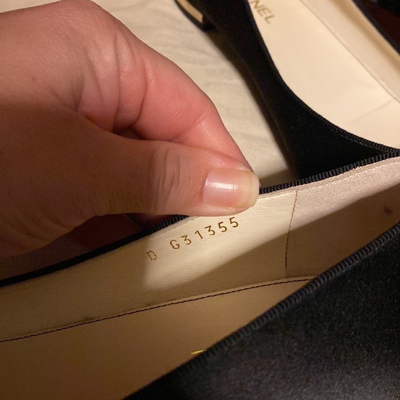 SOLD 💯🖤 Authentic CHANEL FLATS with Pearls - Picture 9 of 9
